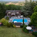 Chateau De Codignat - Relais & Chateaux Hotel 5*