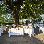 Hotel Chateau De Codignat - Relais & Chateaux Bort-l'Etang