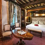 Hotel Chateau De Codignat - Relais & Chateaux Bort-l'Etang