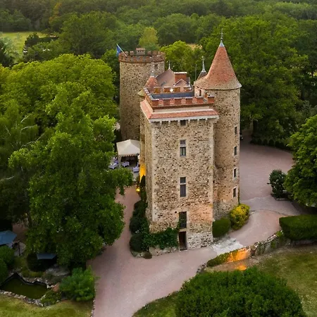 Hotel Chateau De Codignat - Relais & Chateaux 5*