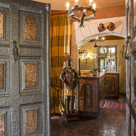 Hotel Chateau De Codignat - Relais & Chateaux 5*