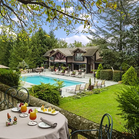 Chateau De Codignat - Relais & Chateaux Hotel Bort-l'Etang