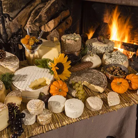 Chateau De Codignat - Relais & Chateaux Bort-l'Etang