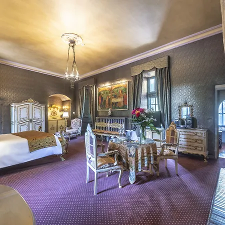 Chateau De Codignat - Relais & Chateaux Hotel 5*