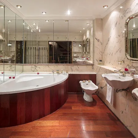 Chateau De Codignat - Relais & Chateaux 5*
