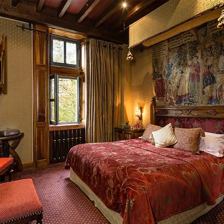 Hotel Chateau De Codignat - Relais & Chateaux