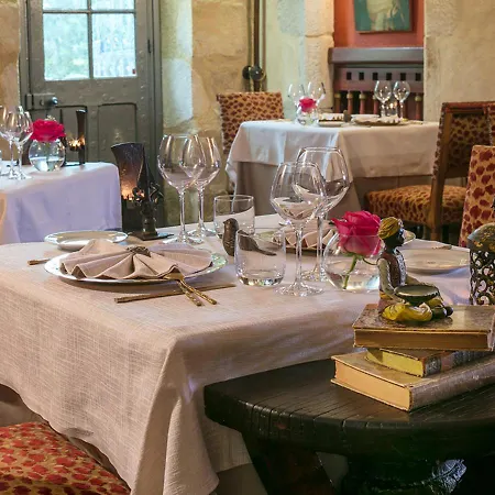 Hotel Chateau De Codignat - Relais & Chateaux Bort-l'Etang