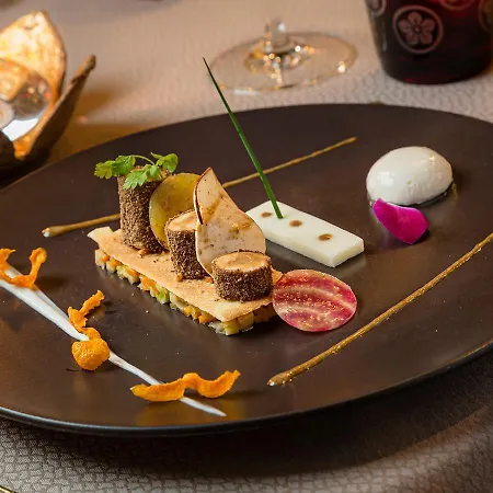 Hotel Chateau De Codignat - Relais & Chateaux Bort-l'Etang