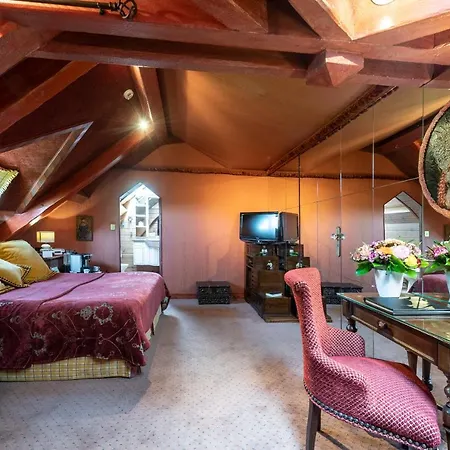 Chateau De Codignat - Relais & Chateaux Hotel