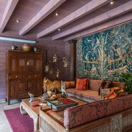 Chateau De Codignat - Relais & Chateaux Hotel 5*