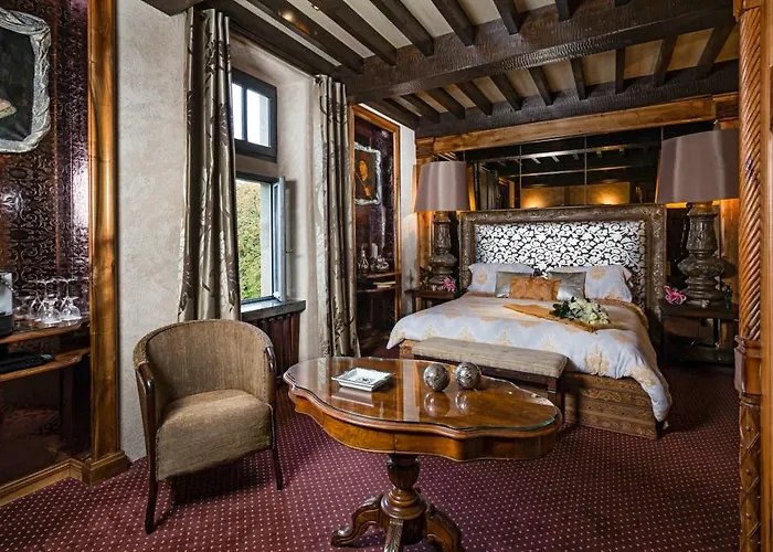 Hotel Chateau De Codignat - Relais & Chateaux Bort-l'Etang