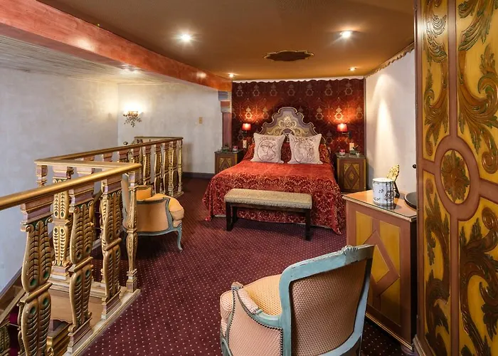 Hotel Chateau De Codignat - Relais & Chateaux Bort-l'Etang