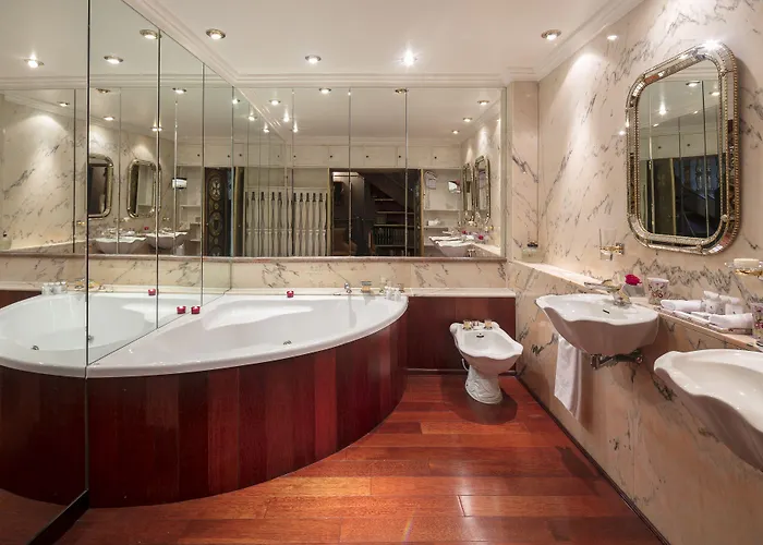 Chateau De Codignat - Relais & Chateaux Hotel 5*