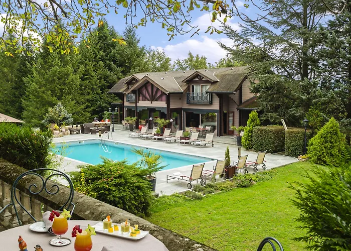 Chateau De Codignat - Relais & Chateaux Hotel Bort-l'Etang