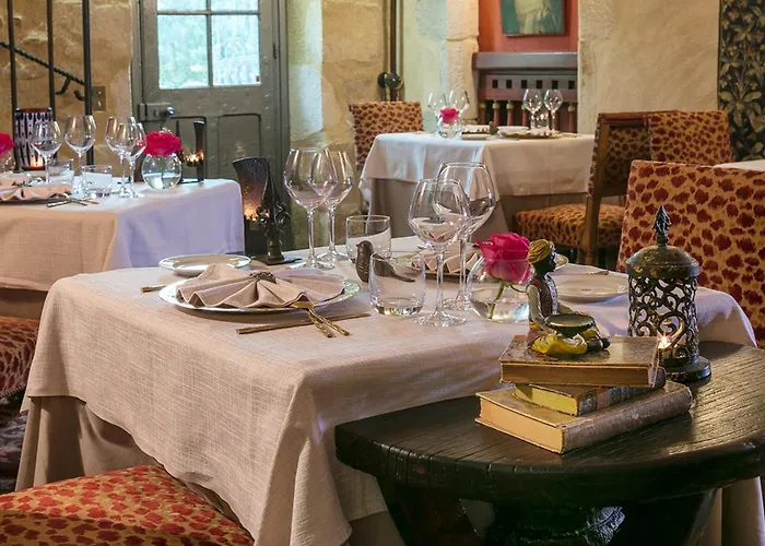 Hotel Chateau De Codignat - Relais & Chateaux Bort-l'Etang