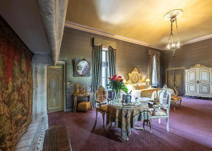 Hotel Chateau De Codignat - Relais & Chateaux Bort-l'Etang