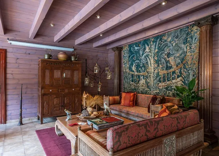 Chateau De Codignat - Relais & Chateaux Hotel 5*