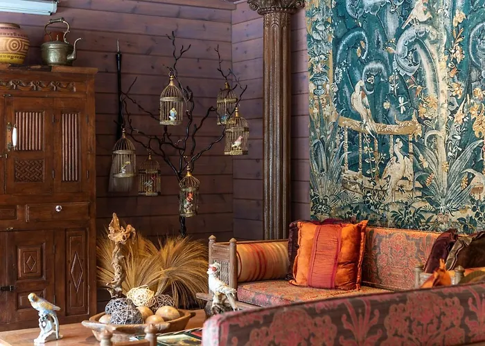 Hotel Chateau De Codignat - Relais & Chateaux